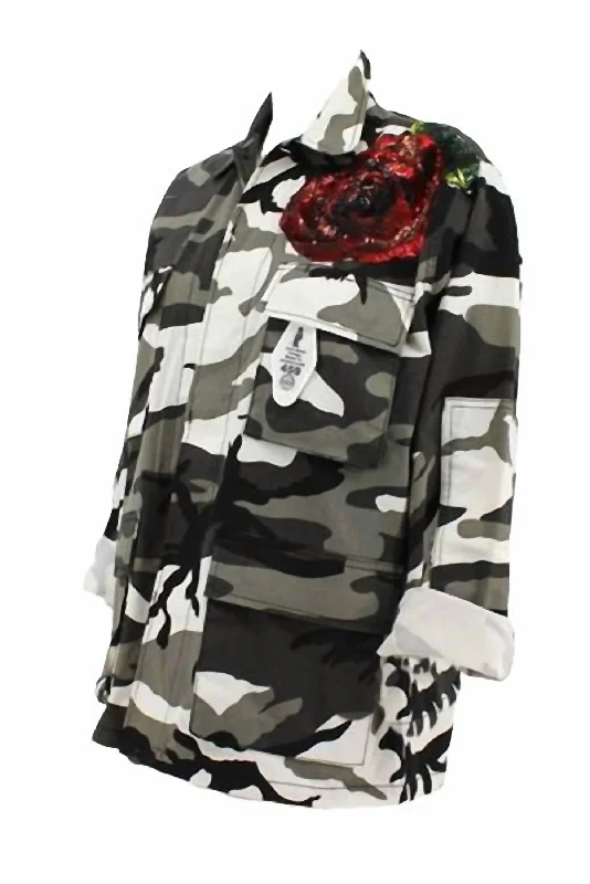 Women's Floral Applique Jacket In Black/white Camo