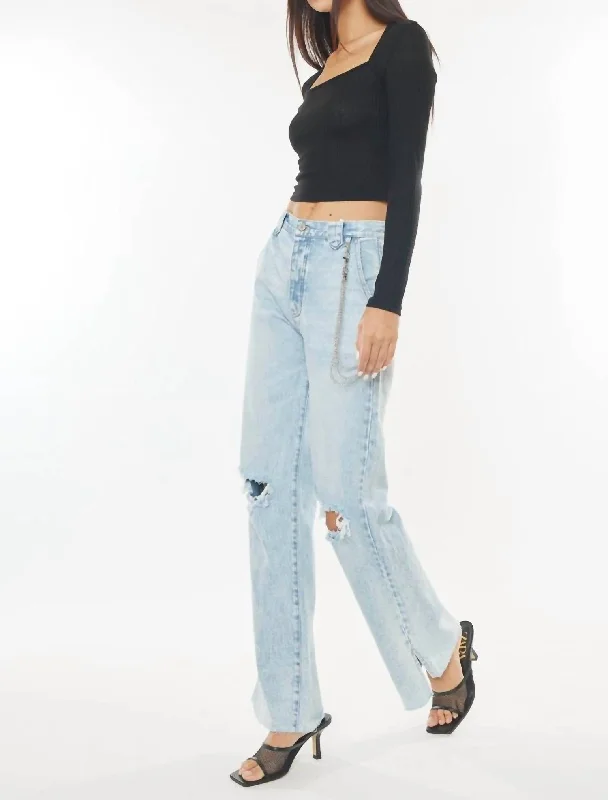 Get It Before It’s Gone!90S Flare Jean In Light Wash