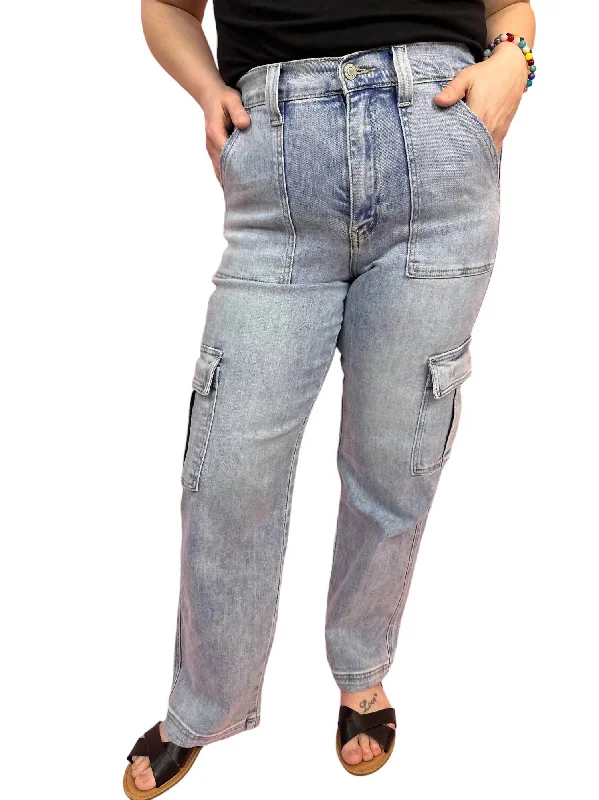 Your Favorite Sale is Back!High Rise Cargo Stretch Jean In Light Wash