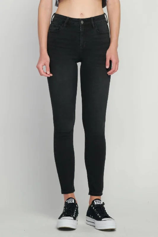Flash Deals – Act Quickly!Mid Rise Skinny Jeans In Black