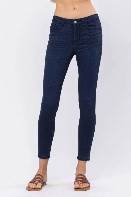Your Best Deals Are Here!Non Distressed Mid Rise Skinny Jeans In Dark Wash
