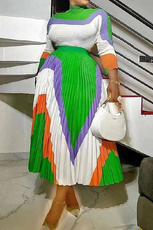 Your Favorite Sale is Back!Abstract Print Simple Pleated Skirt Suit