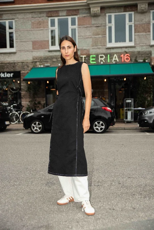 Today’s Deals, Tomorrow’s Regrets!Puff and Pencil Panel Dress