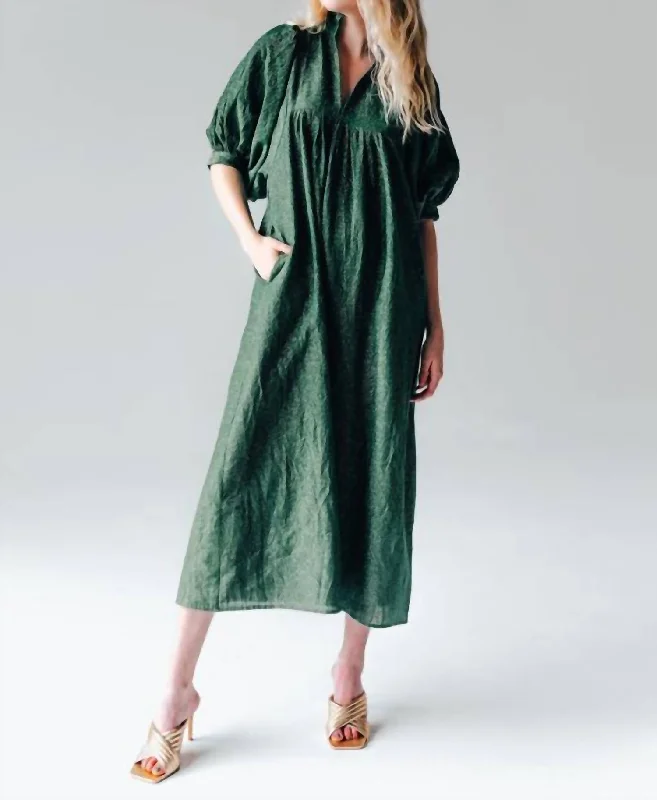 Flash Deals – Act Quickly!High Neck Midi Dress In Emerald Sparkle