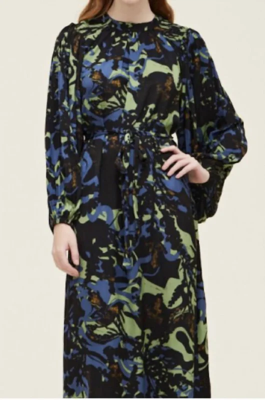 Today’s Deals, Tomorrow’s Regrets!Pleated Sleeve Midi Dress In Under Water
