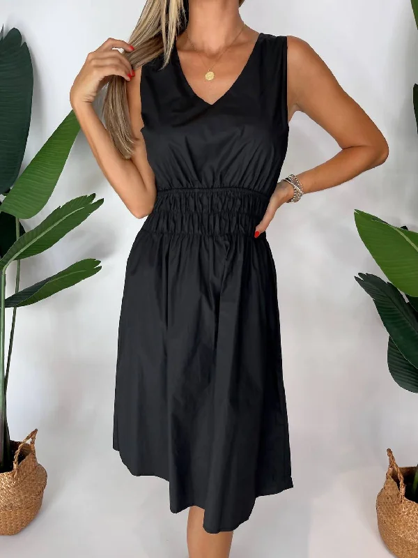 Limited Stock Available!Ruched Midi Dress In Black
