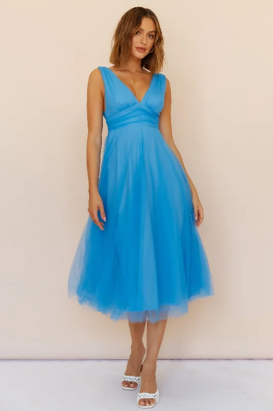 Price Drops You’ll Love!London Fog Maxi Dress Blue