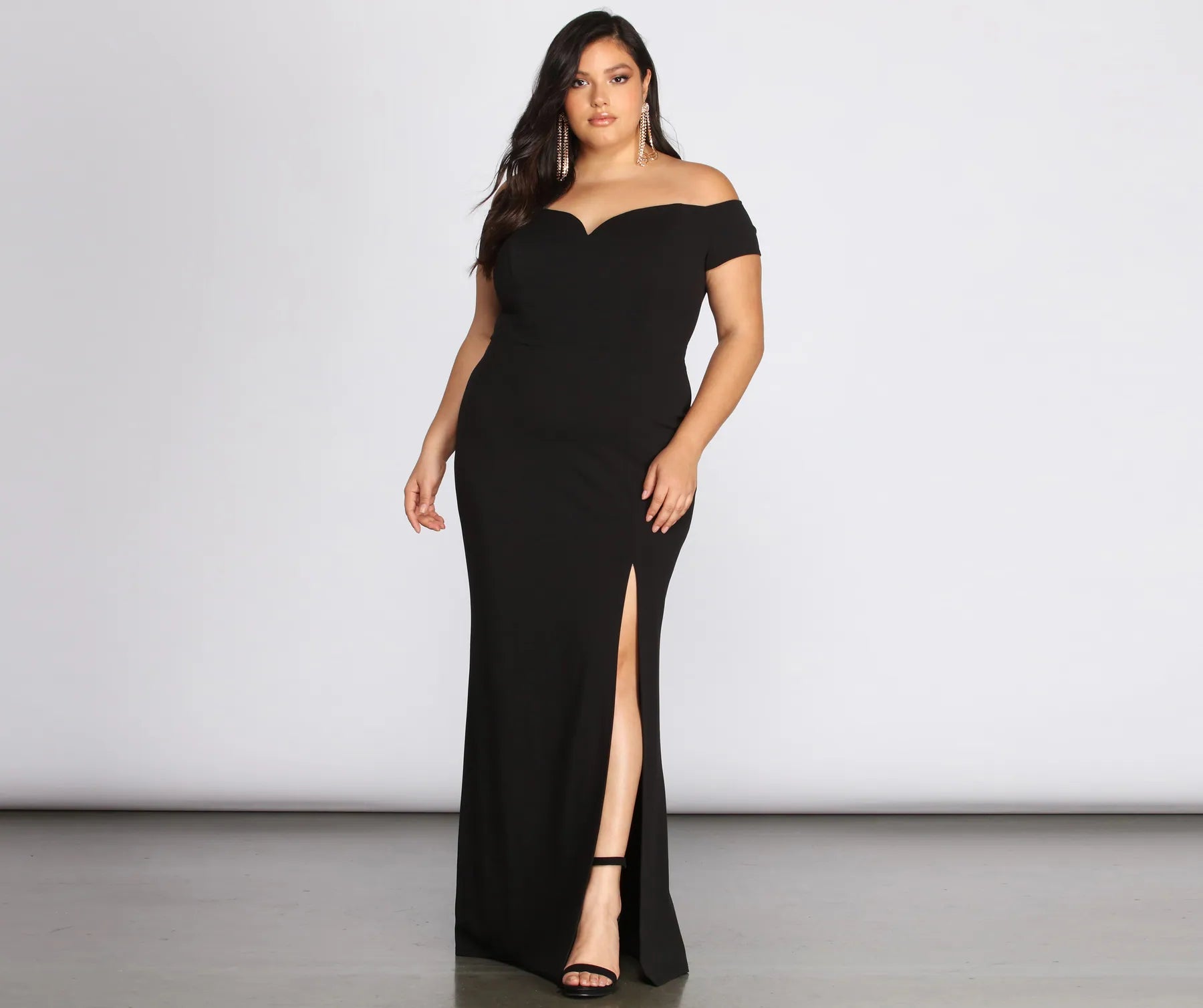 Don’t Wait – Deals Won’t Last!Plus Oriana Off-Shoulder Gown