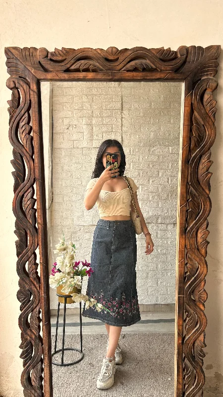 Get More for Less!104) Korean skirt 28 waist/l:26