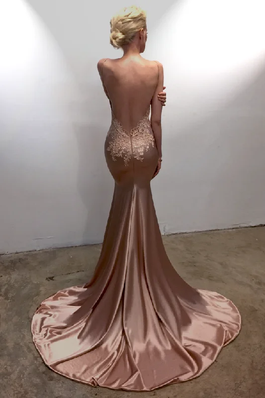 Today’s Deals, Tomorrow’s Regrets!Low Backless Formal Evening Dresses Lace V-neckline