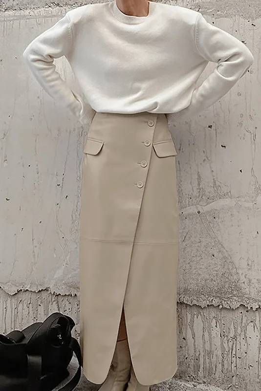 Grab Yours Before It’s Too Late!Solid Faux Leather Slit Button Fake Pockets Skirt