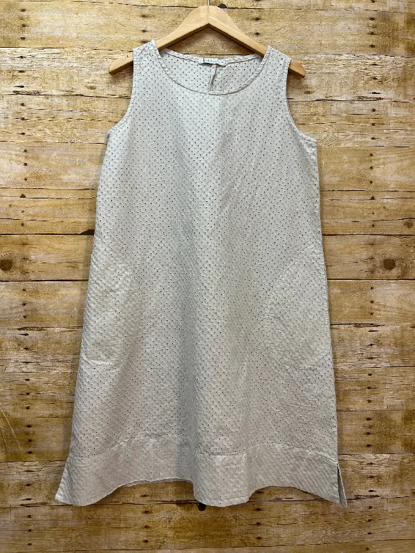 Your Best Deals Are Here!Pinhole Short Dress in Jicama