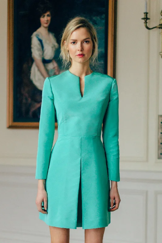 Flash Sale – Act Fast!Inverse Pleat V-Neck Dress