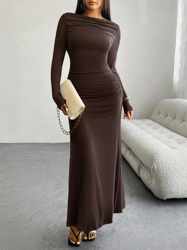 Only a Few Left – Order Now!Solid color hip-wrapped one-shoulder dress