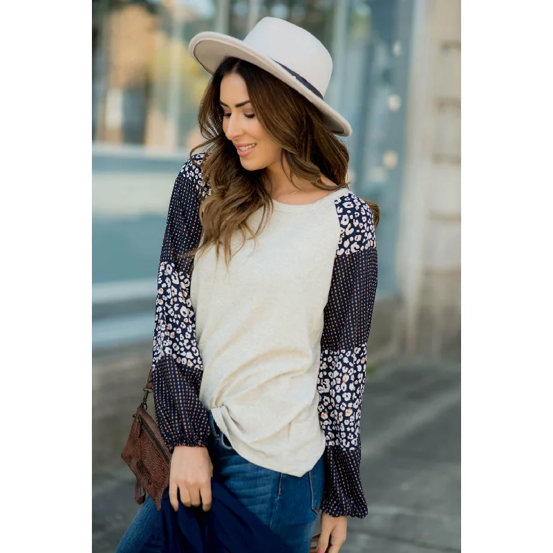 The Best Deals Won’t Wait!Blooming Sleeves Spotted Leopard Blouse