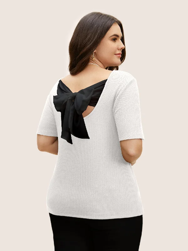 The Sale You’ve Been Waiting For!Round Neck Contrast Back Tie Knot T-shirt