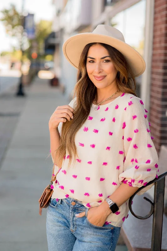 Don’t Wait – Shop Today!Stylish Dot 3/4 Blouse