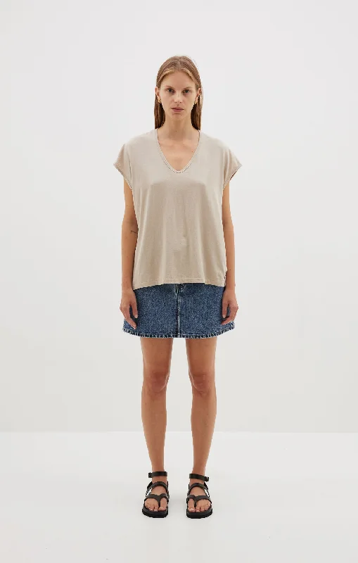 Exclusive Savings This Week!Fine Bind Scoop Neck Tank - Dune