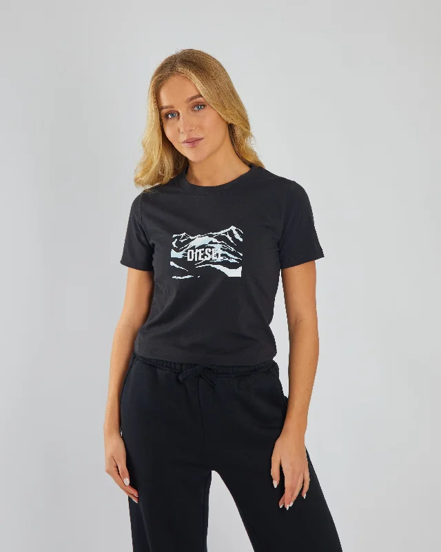 The Best Sale of the Year!Jennika Tee Jet Black